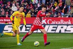 西甲焦点对决：奥维耶多VS巴塞罗那，奥萨苏纳VS埃尔切赛前分析预测